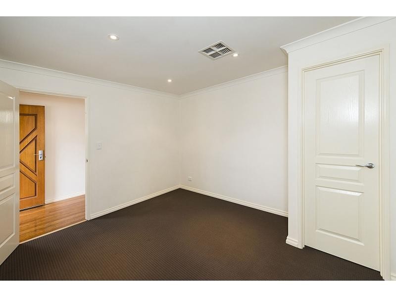 13A Eastdene Circle, Nollamara WA 6061