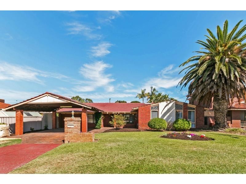 4 Francisco Crescent, Bull Creek WA 6149