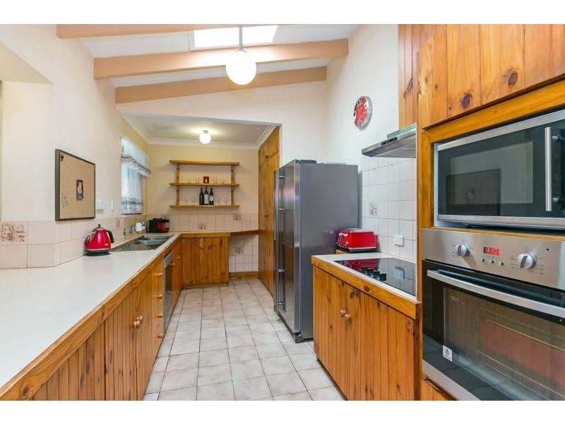 4 Francisco Crescent, Bull Creek WA 6149