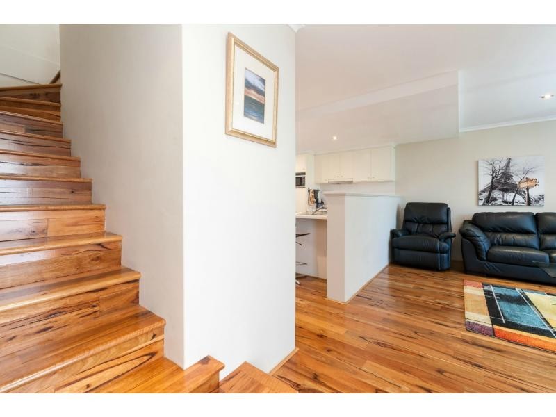 46 Hollins Bend, Madeley WA 6065