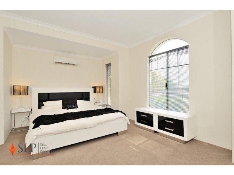 14 Arbor Drive, Ellenbrook WA 6069