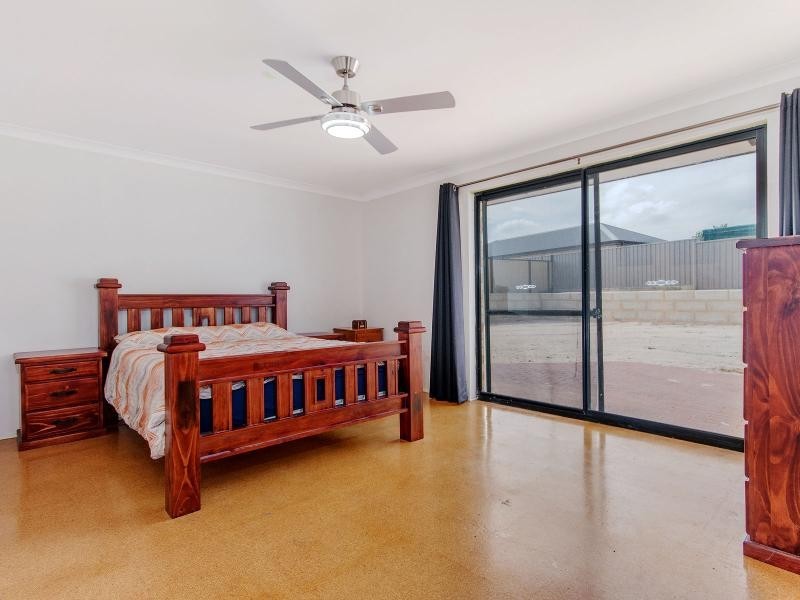 30 La Manche Avenue, Port Kennedy WA 6172