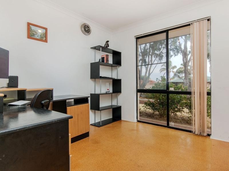 30 La Manche Avenue, Port Kennedy WA 6172