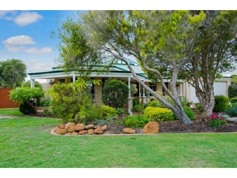 20 Majestic Close, Port Kennedy WA 6172