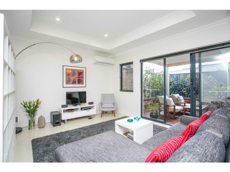 39B Nollamara Avenue, Nollamara WA 6061