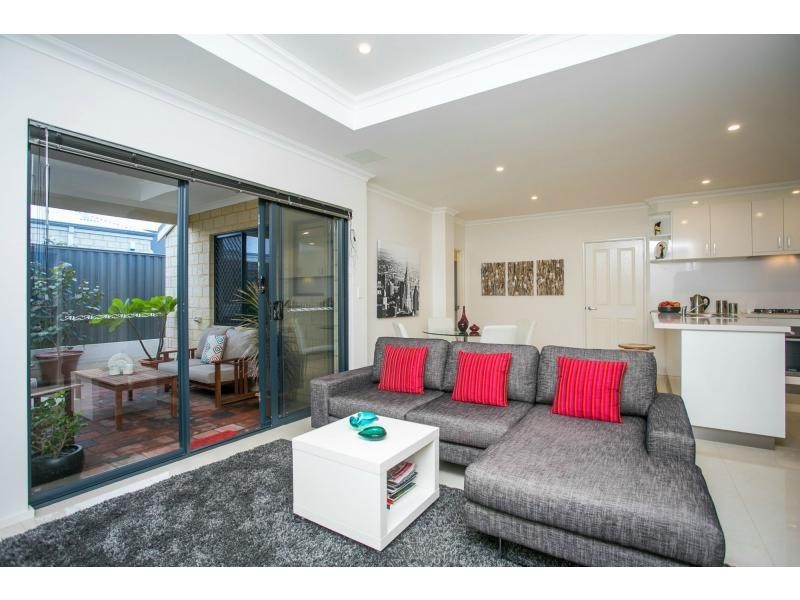 39B Nollamara Avenue, Nollamara WA 6061