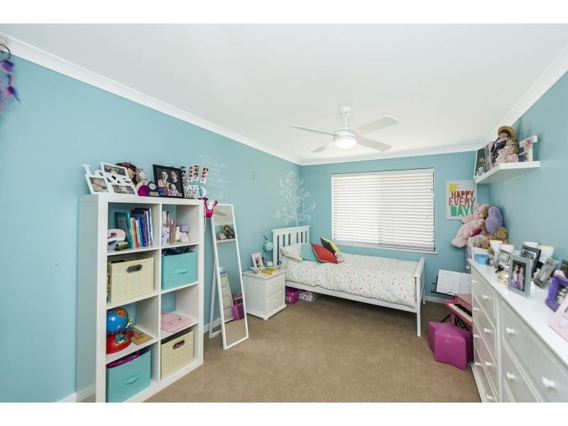 8 Steelwood Way, Helena Valley WA 6056