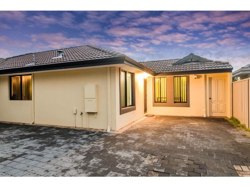 4/17 Mathoura Street, Midland WA 6056