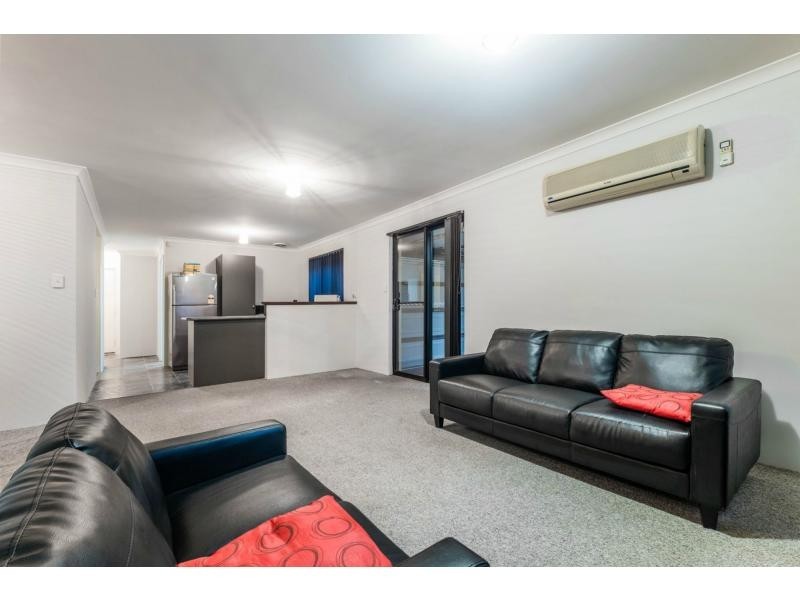 4/17 Mathoura Street, Midland WA 6056