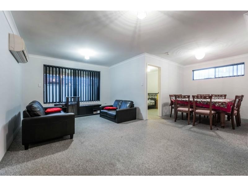 4/17 Mathoura Street, Midland WA 6056