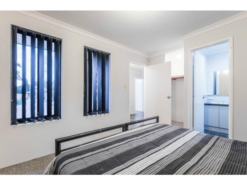 4/17 Mathoura Street, Midland WA 6056