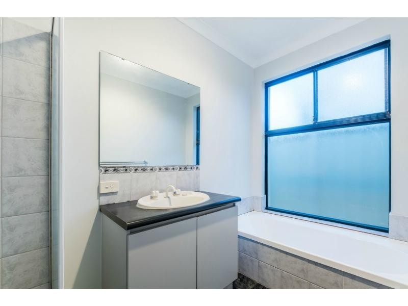 4/17 Mathoura Street, Midland WA 6056