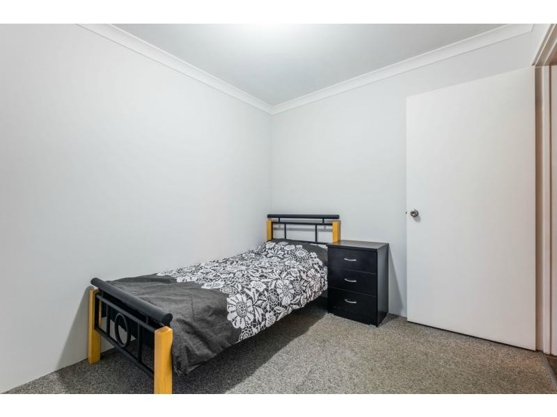 4/17 Mathoura Street, Midland WA 6056