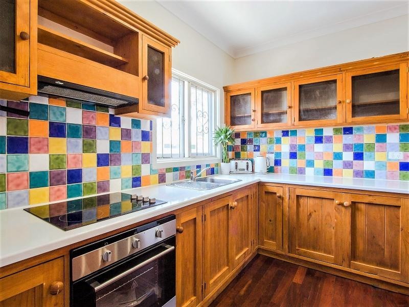 12 Frederick Road, Hamilton Hill WA 6163