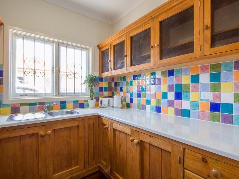 12 Frederick Road, Hamilton Hill WA 6163