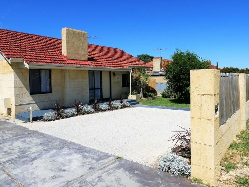 12 Frederick Road, Hamilton Hill WA 6163