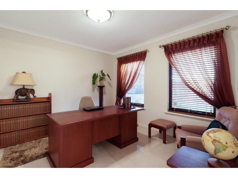 32 Martindale Avenue, Madeley WA 6065