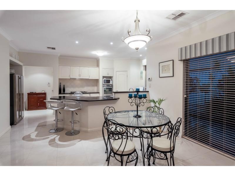 32 Martindale Avenue, Madeley WA 6065