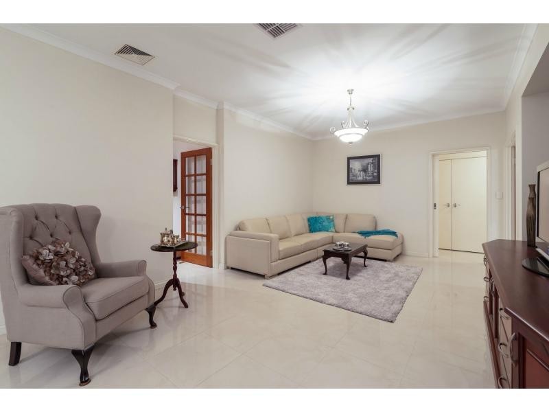 32 Martindale Avenue, Madeley WA 6065