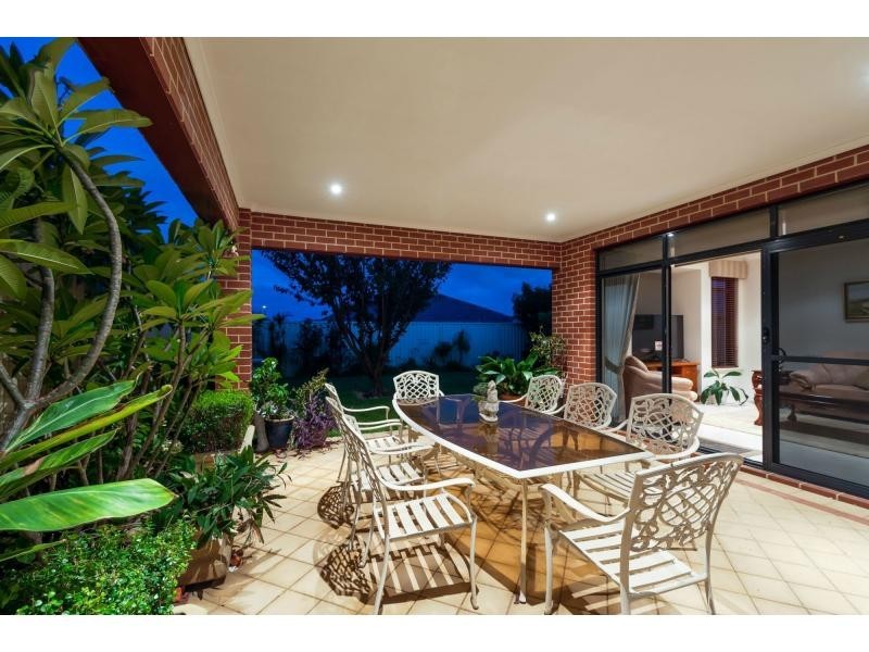 32 Martindale Avenue, Madeley WA 6065