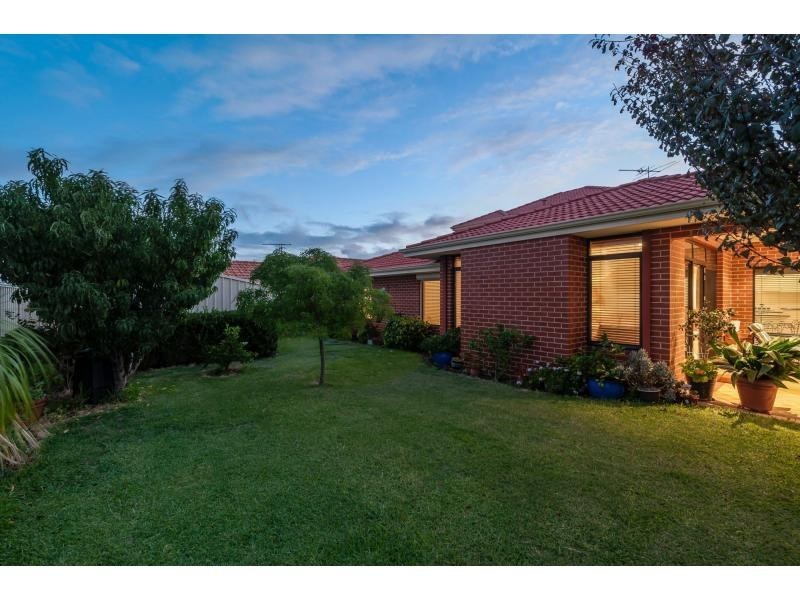 32 Martindale Avenue, Madeley WA 6065