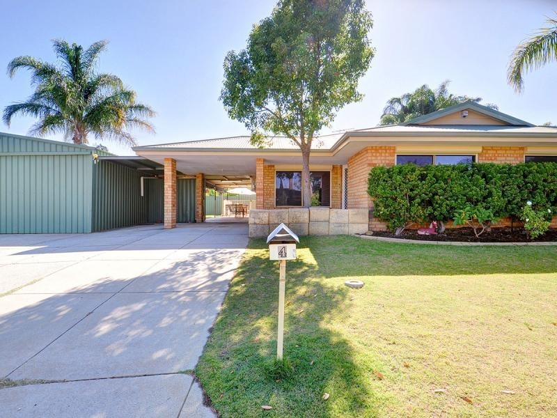 4 Coppice Court, Banksia Grove WA 6031