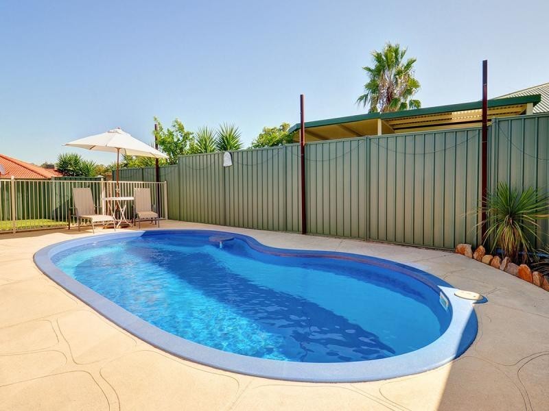 4 Coppice Court, Banksia Grove WA 6031