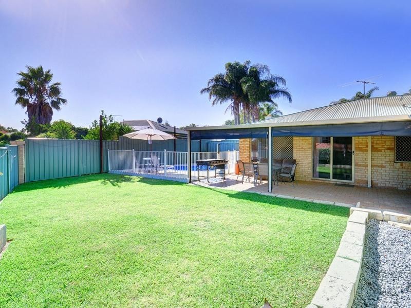 4 Coppice Court, Banksia Grove WA 6031