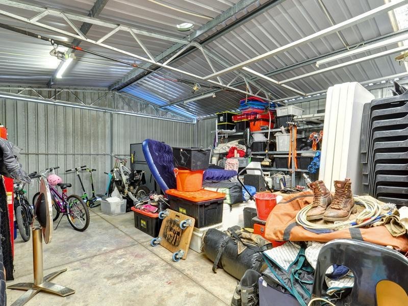4 Coppice Court, Banksia Grove WA 6031