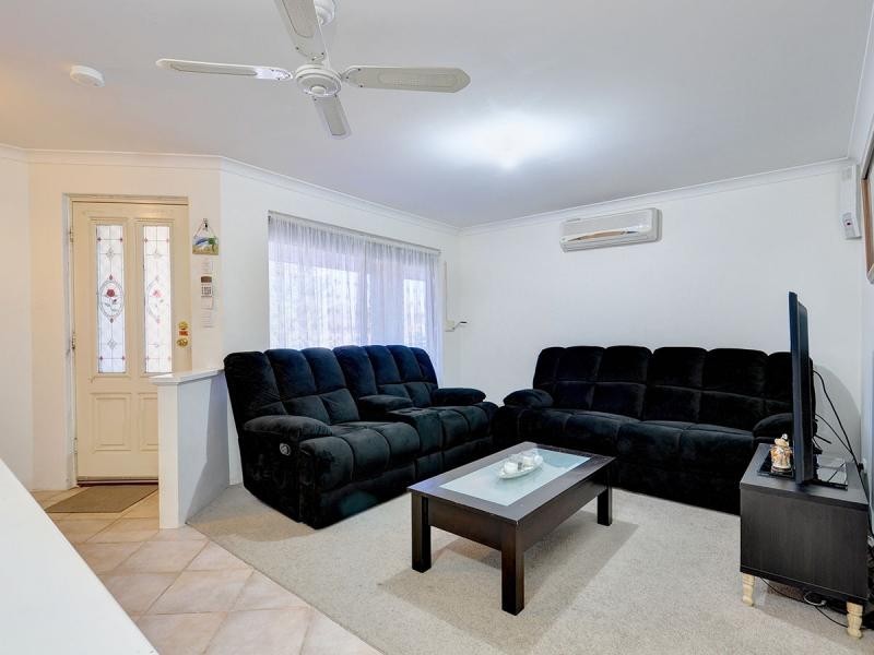 4 Coppice Court, Banksia Grove WA 6031