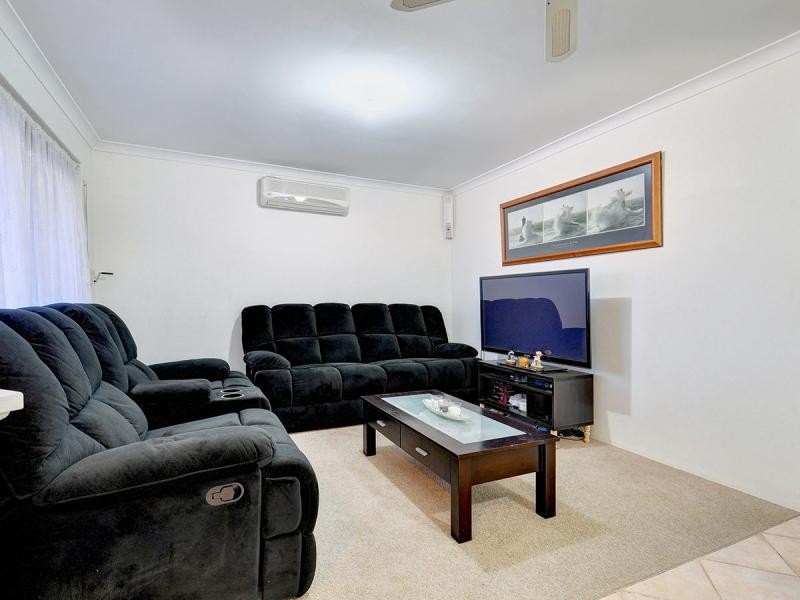 4 Coppice Court, Banksia Grove WA 6031