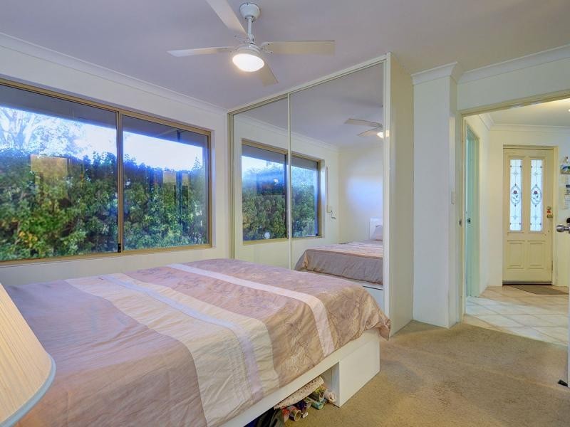 4 Coppice Court, Banksia Grove WA 6031