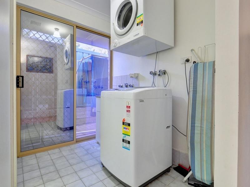 4 Coppice Court, Banksia Grove WA 6031