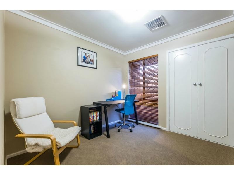 2 Earn Place, Hamersley WA 6022