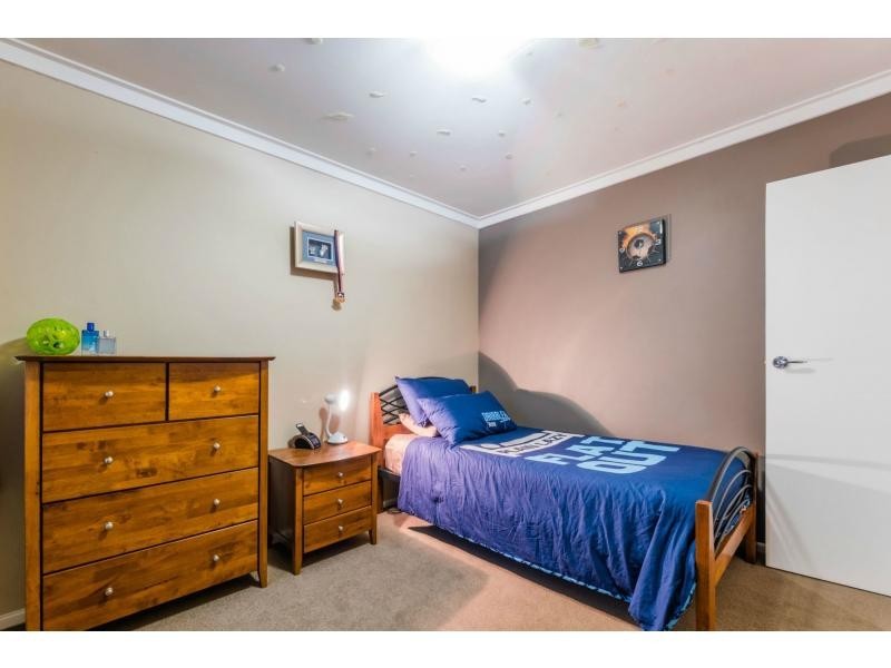 2 Earn Place, Hamersley WA 6022