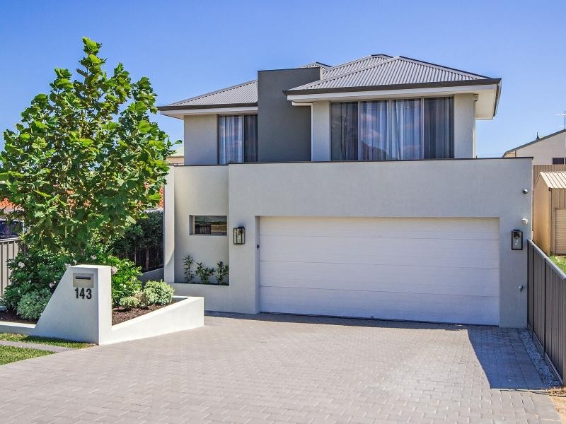 143 Gloucester Crescent, Shoalwater WA 6169
