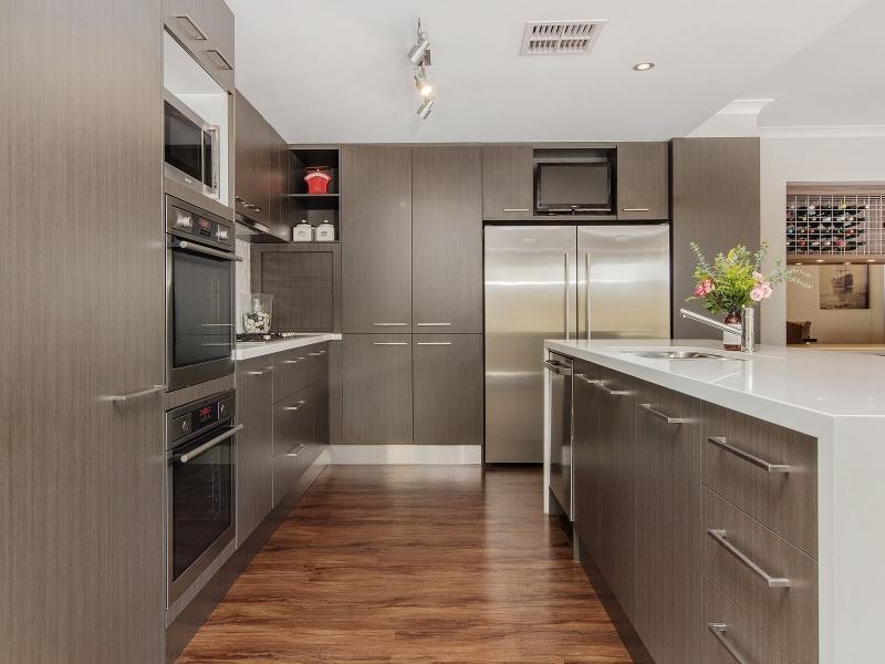 143 Gloucester Crescent, Shoalwater WA 6169