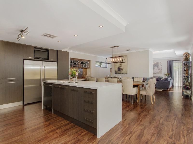 143 Gloucester Crescent, Shoalwater WA 6169