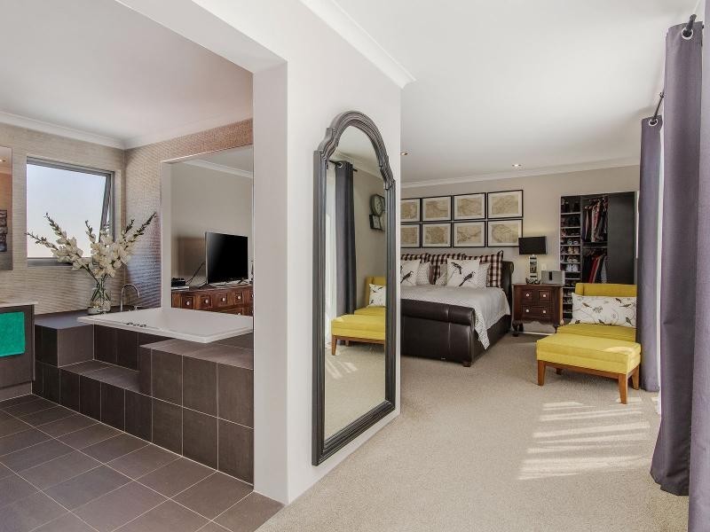 143 Gloucester Crescent, Shoalwater WA 6169