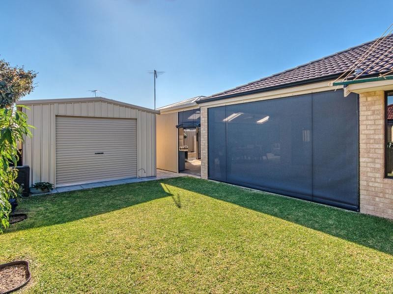 31 Valheru Avenue, Rockingham WA 6168