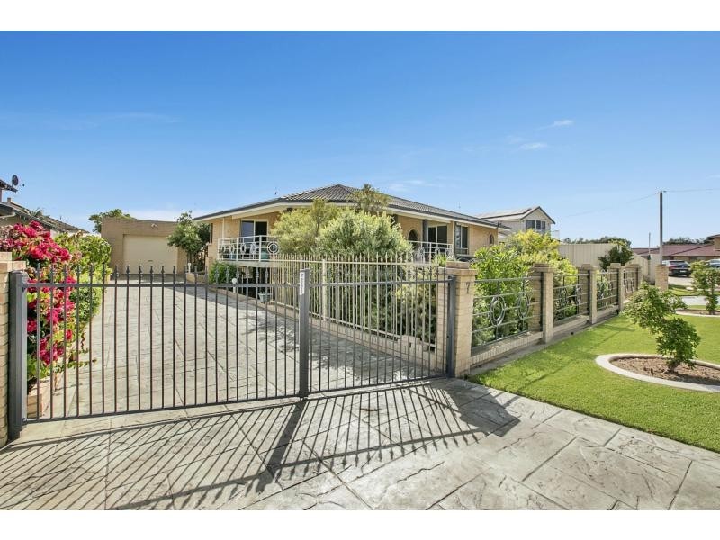 7 Hera Court, San Remo WA 6210