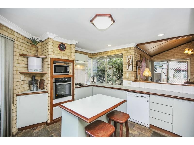 7 Hera Court, San Remo WA 6210