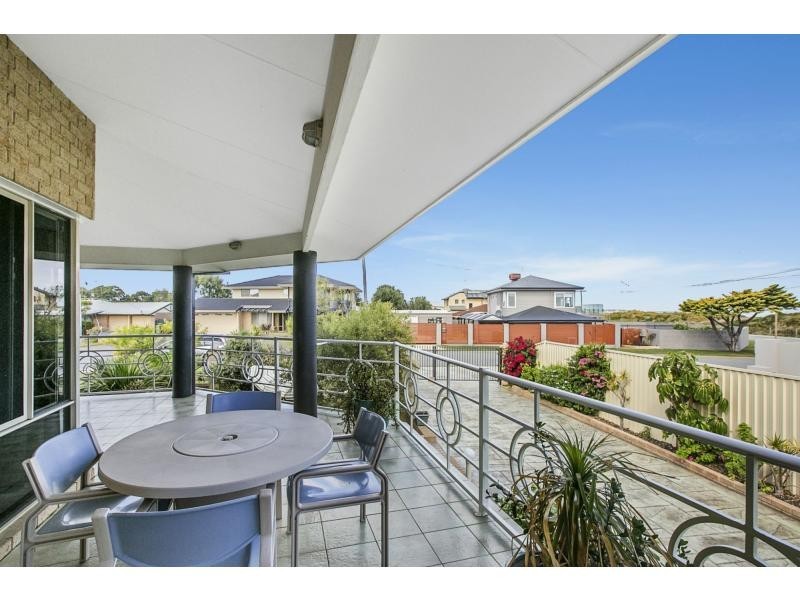 7 Hera Court, San Remo WA 6210