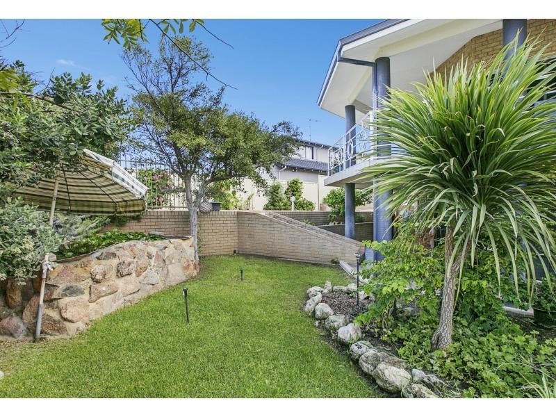 7 Hera Court, San Remo WA 6210