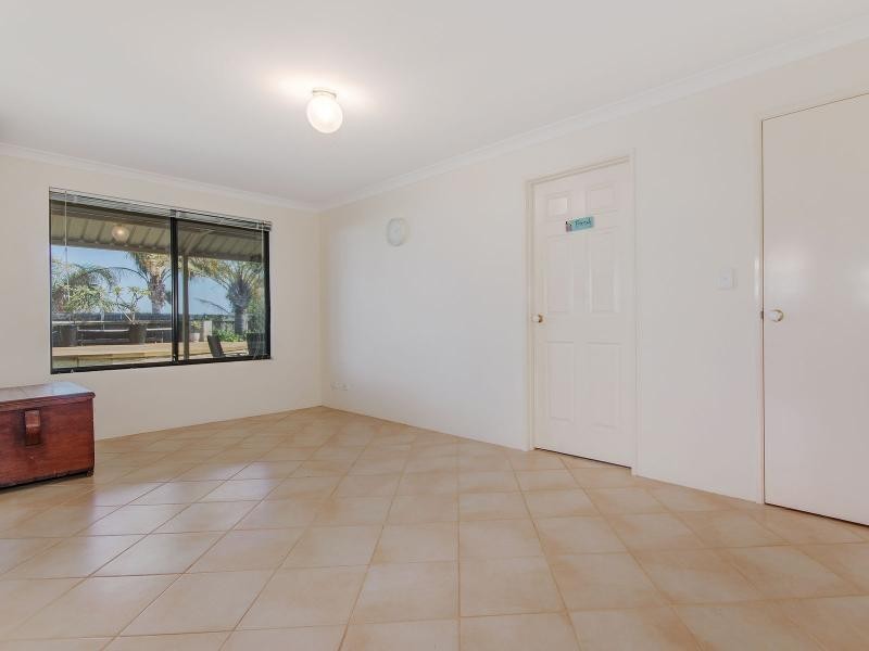 12 The Ridge, Halls Head WA 6210