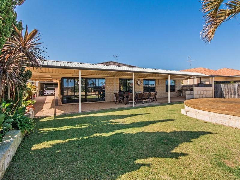12 The Ridge, Halls Head WA 6210