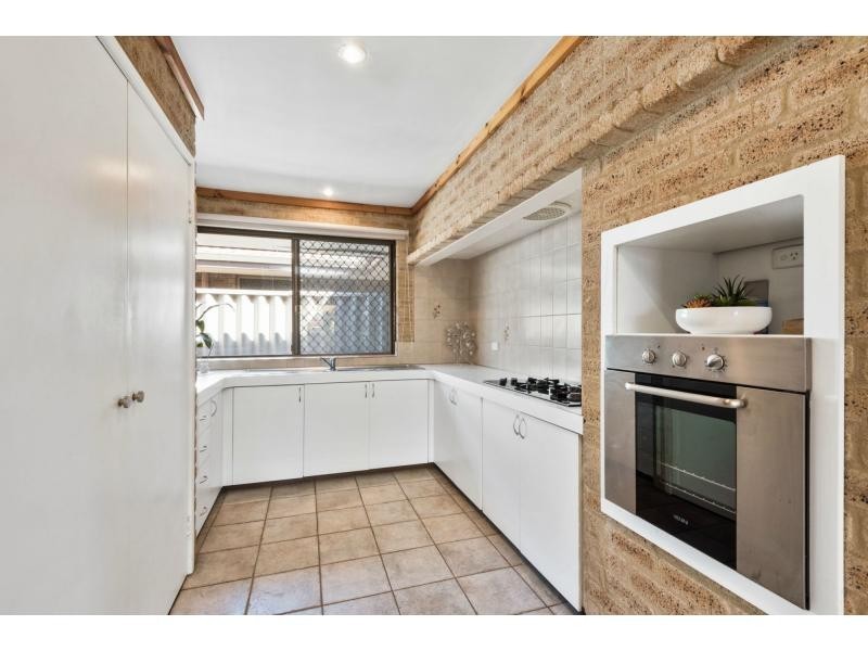 18B Mundi Place, Wanneroo WA 6065