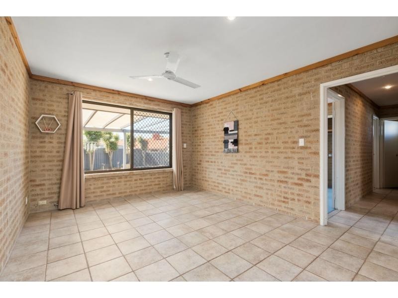 18B Mundi Place, Wanneroo WA 6065