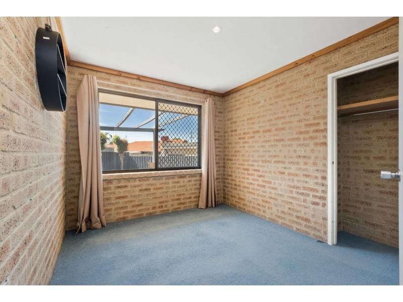 18B Mundi Place, Wanneroo WA 6065