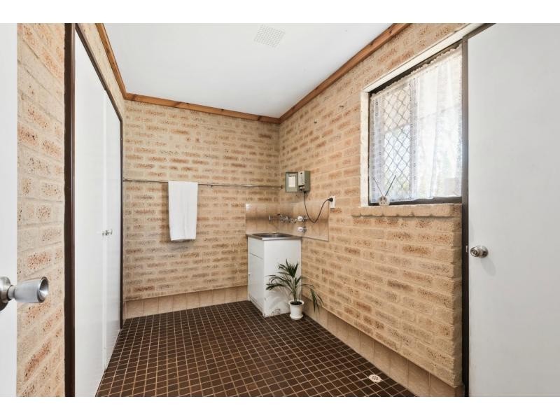 18B Mundi Place, Wanneroo WA 6065